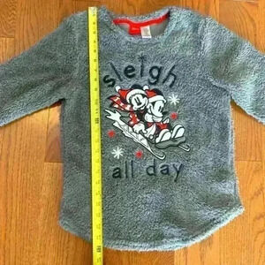 Disney Minnie Mickey Mouse Ice Skating Winter Long Sleeve Shirt Sz S